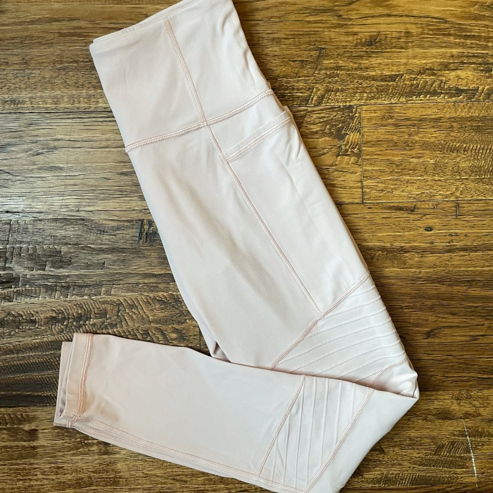 Athletes moto leggings yoga pants